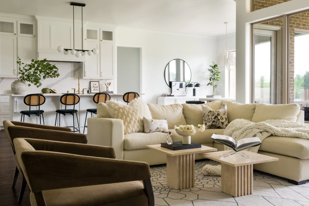 Living room and kitchen with soft white walls and crisp trims by a painter in Kapolei, HI.